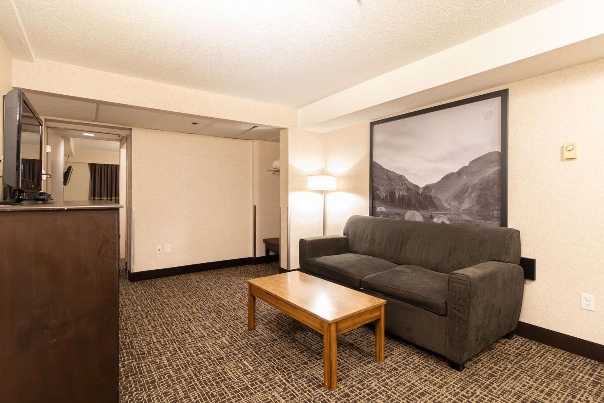 Super 8 By Wyndham Prince George Exterior photo