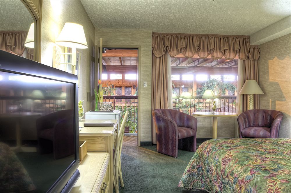 Super 8 By Wyndham Prince George Exterior photo