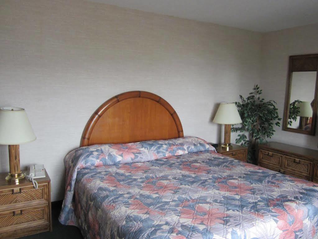 Super 8 By Wyndham Prince George Exterior photo