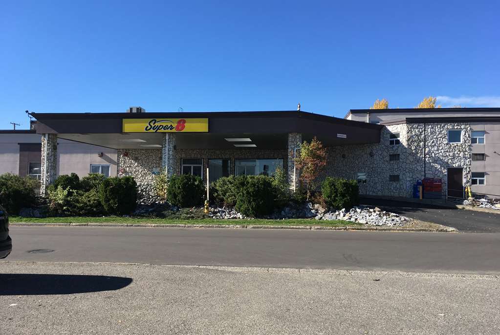 Super 8 By Wyndham Prince George Exterior photo