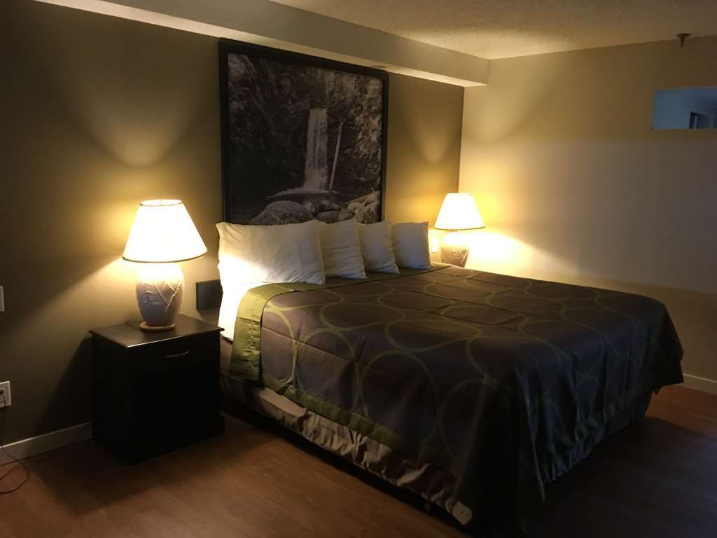 Super 8 By Wyndham Prince George Room photo